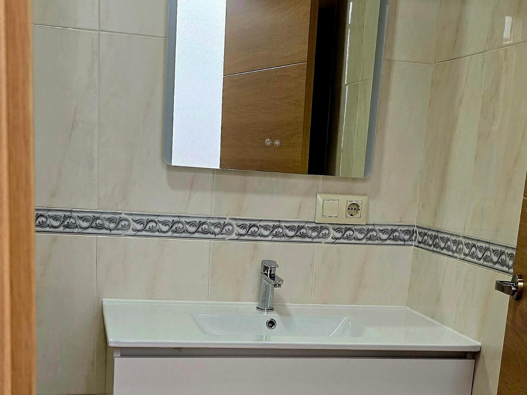 Puerta De Bisagra-Parking Gratis- Con 2 Habitaciones Toledo Esterno foto